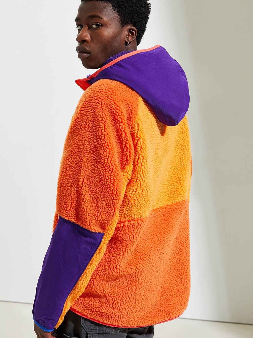 Nike Sportswear Sherpa Fleece Half-Zip Pullover (Style BV3766-886). - Picture 7 of 11